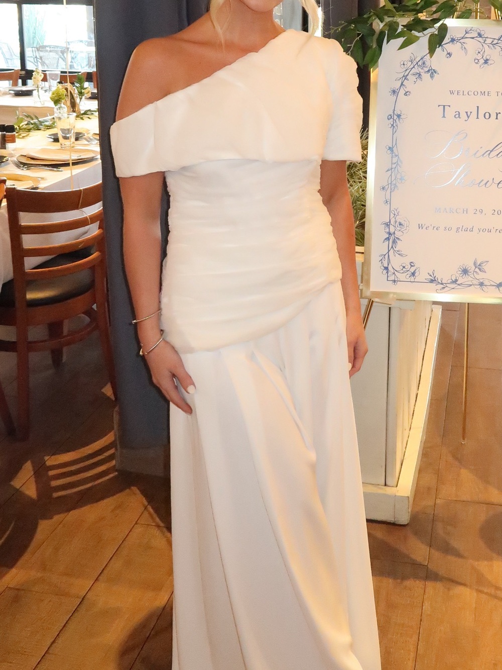 Elegant One-Shoulder White Wedding Dress